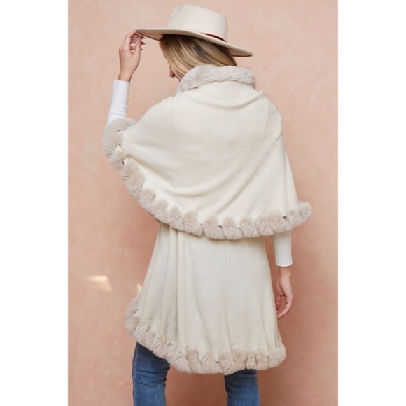 SOLD OUT Ivory Solid Faux Fur Trimmed Knit Sweater Cape Poncho Shawl Cardigan - Picture 5 of 5